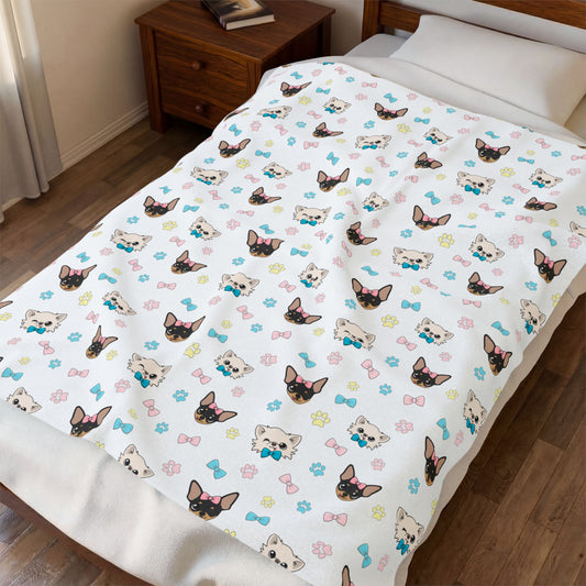 Cedric and Maya Winks & Bows Velveteen Plush Blanket