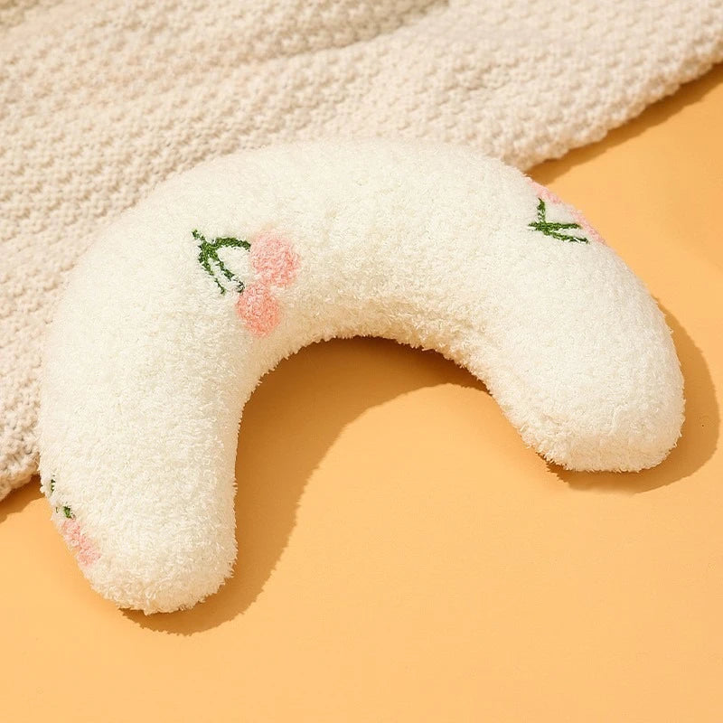 Cedric and Maya's Nap Time Neck Pillow – Cozy U-Shaped Comfort